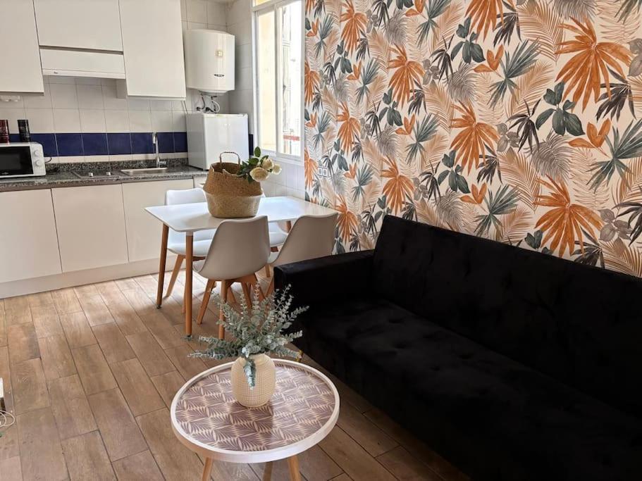 For You Rentals Coqueto Apartamento Temporal De Dos Dormitorios En El Corazon De Madrid Sgv63 المظهر الخارجي الصورة
